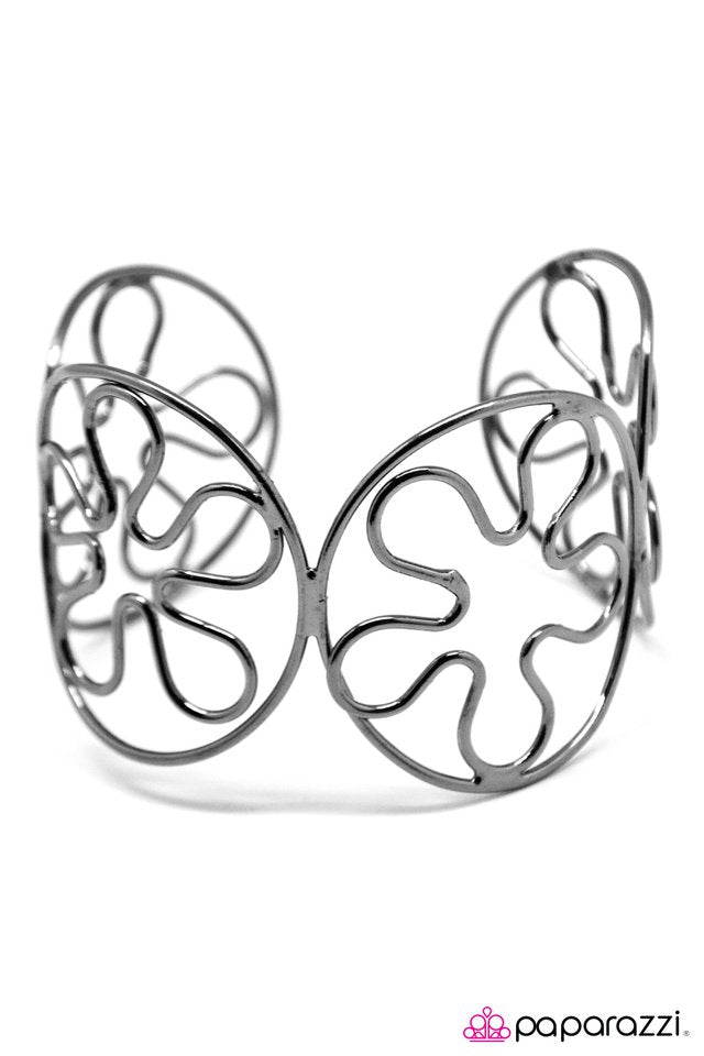 Paparazzi ♥ Totally Groovy - Black ♥ Bracelet