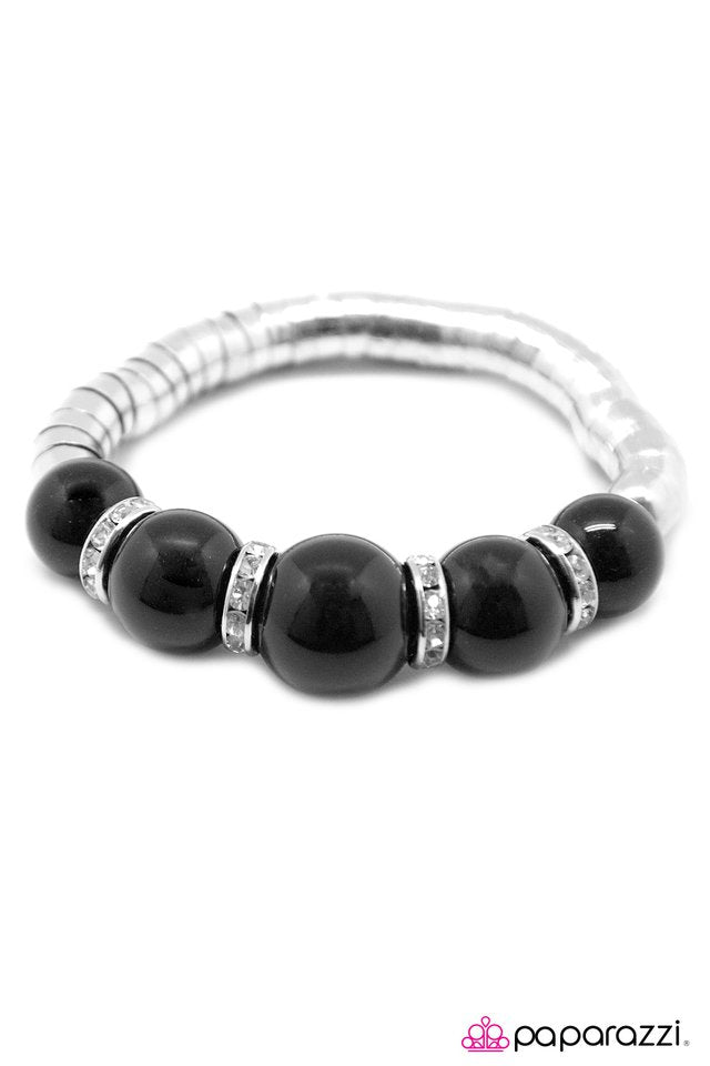 Paparazzi ♥ The Muse - Black ♥ Bracelet