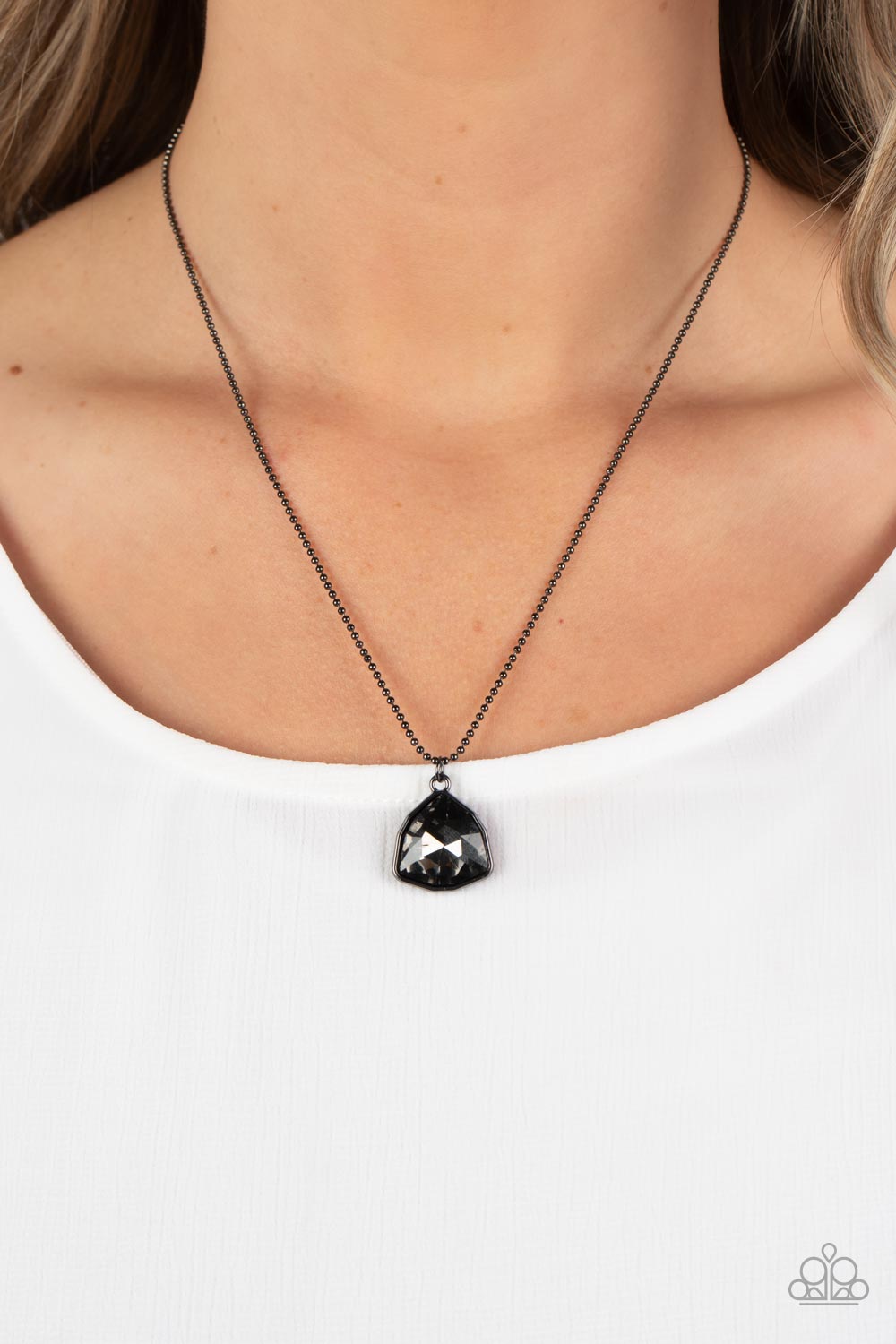Paparazzi ♥ Galactic Duchess - Black ♥ Necklace