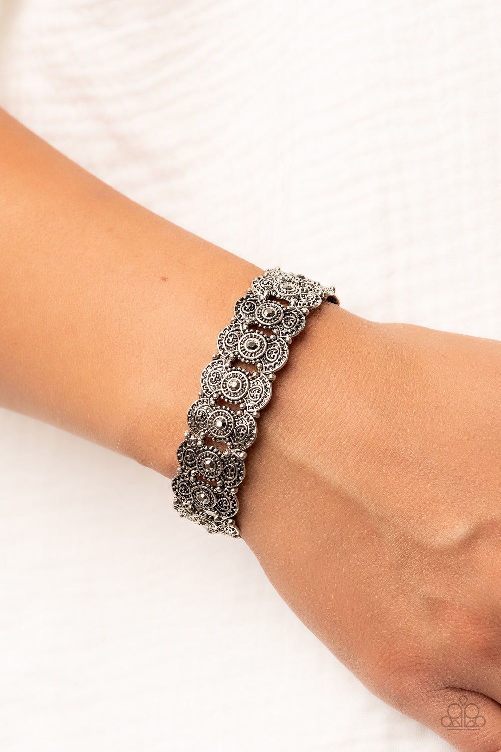 rapturous-romance-silver-p9re-svxx-304xx