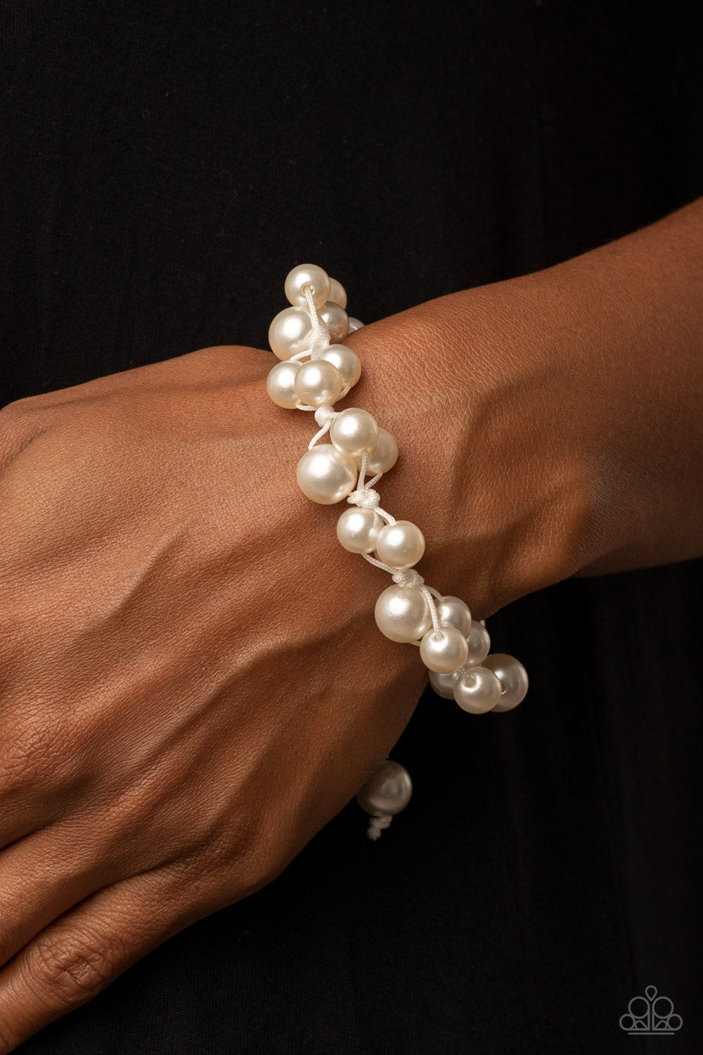 Paparazzi ♥ Vintage Versatility - White ♥ Bracelet