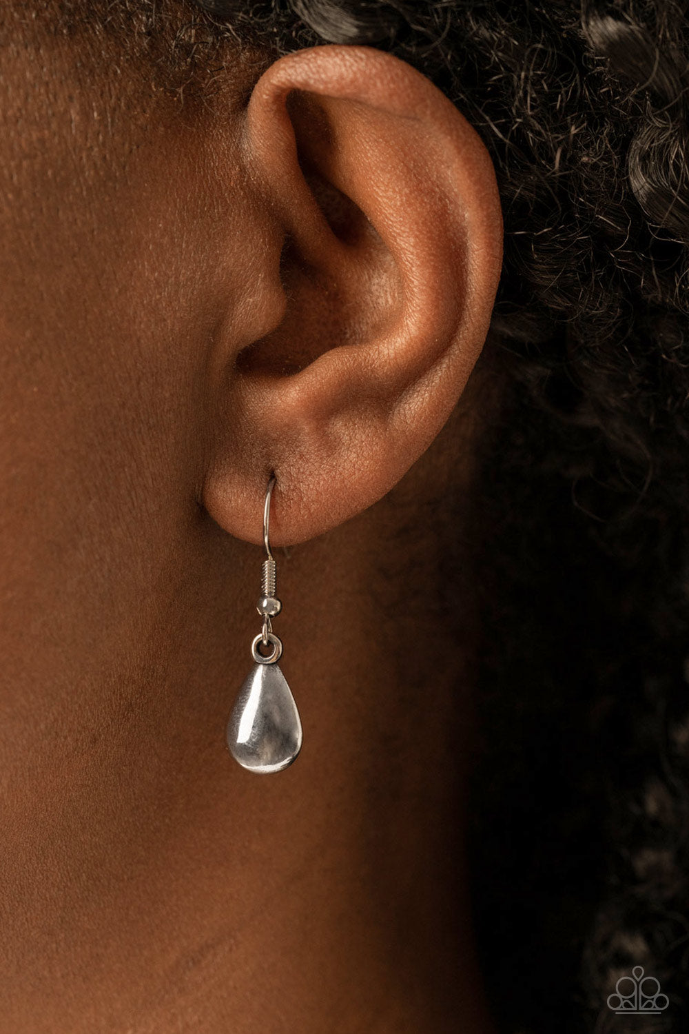 Paparazzi ♥ Beachfront Fabulous - Silver ♥ Necklace