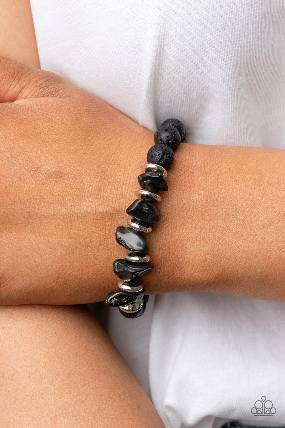 Paparazzi ♥ Volcanic Vacay - Silver ♥ Bracelet