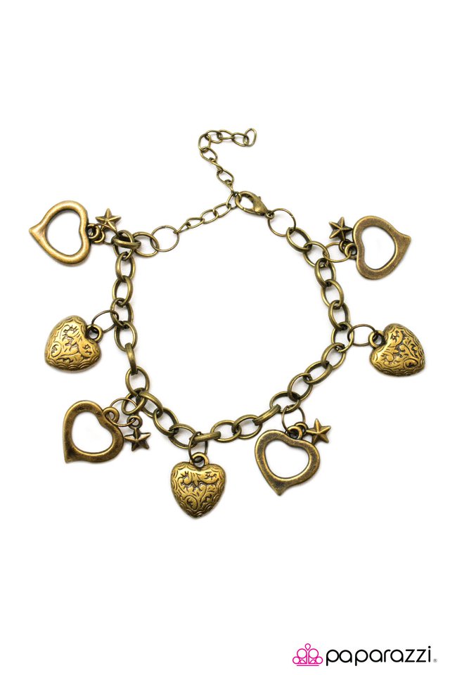 Paparazzi ♥ What The Heart Wants - Brass ♥ Bracelet
