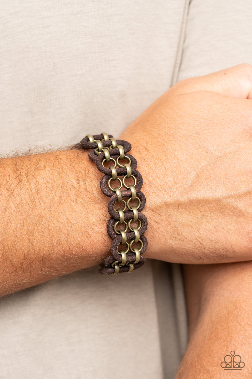 Paparazzi ♥ Roaming Rover - Brass ♥ Bracelet