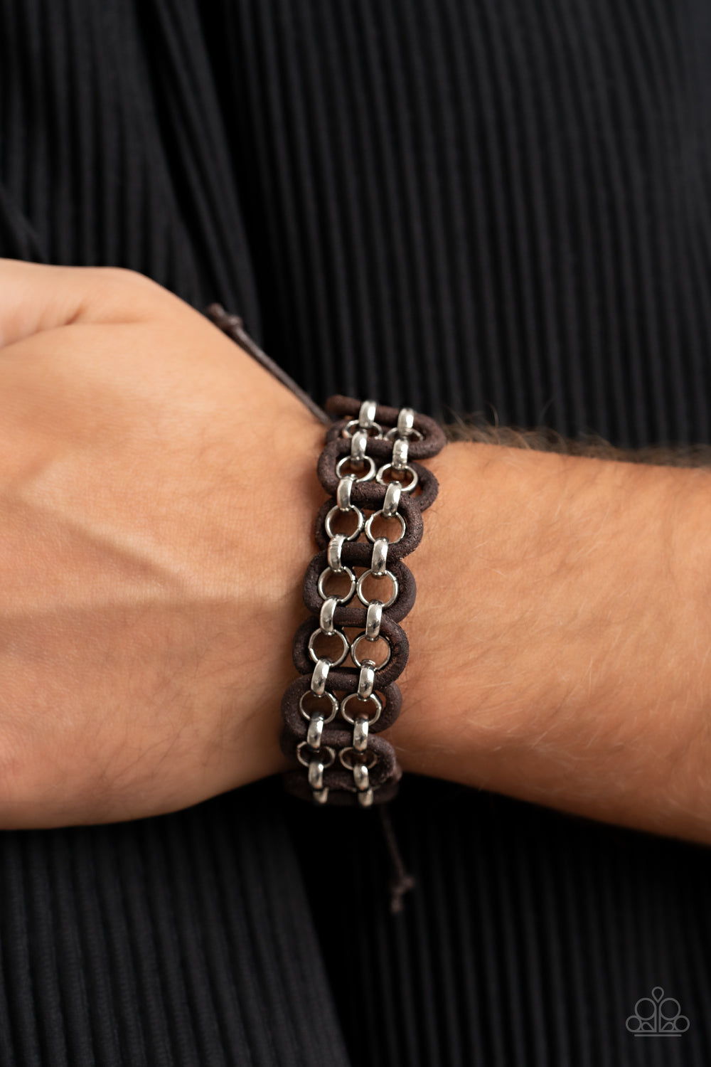 roaming-rover-brown-p9ur-bnxx-595xx