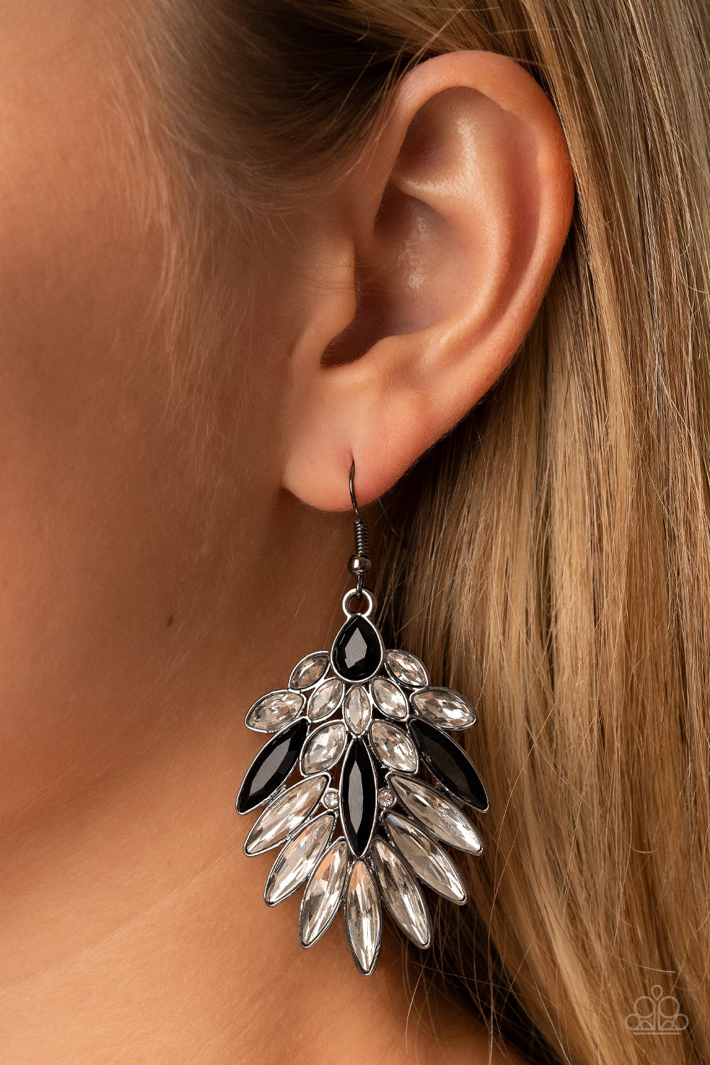 Paparazzi ♥ COSMIC-politan - Black ♥ Earrings