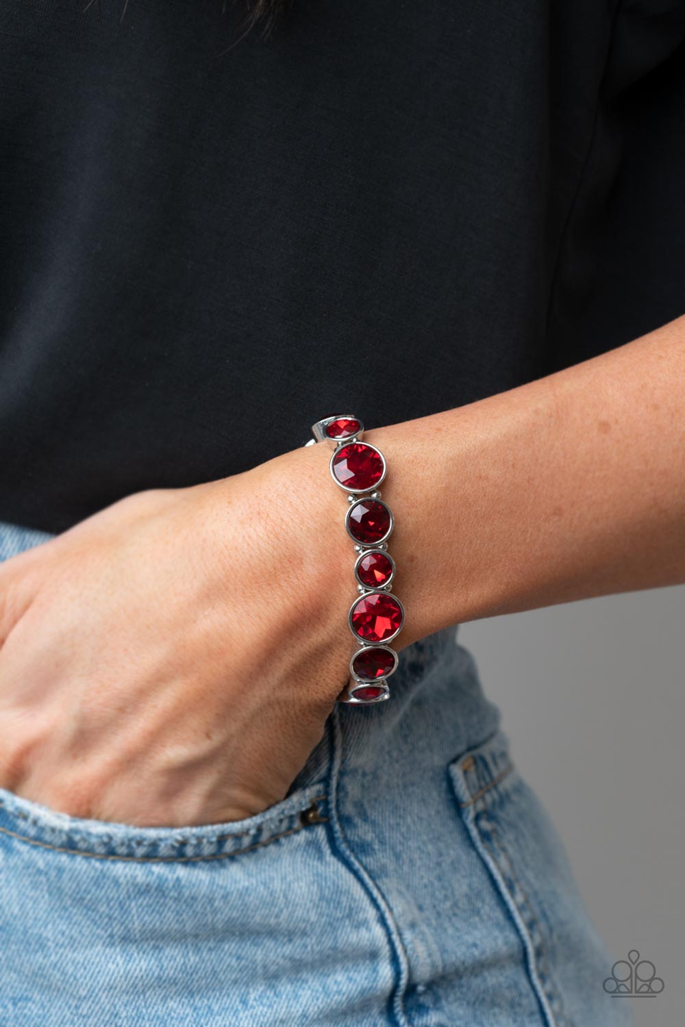Paparazzi ♥ Twinkling Tease - Red ♥ Bracelet