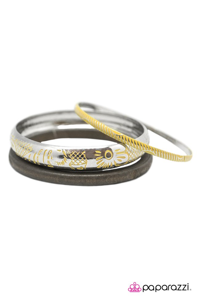Paparazzi ♥ WOODnt It Be Lovely? - Yellow ♥ Bracelet