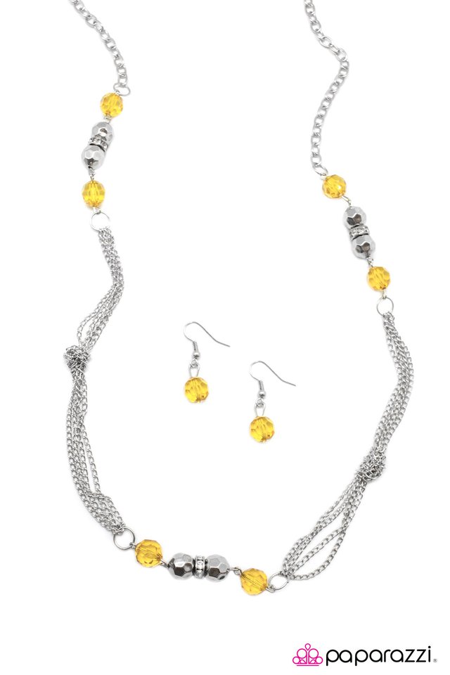 Paparazzi ♥ All Dolled Up - Yellow ♥ Necklace