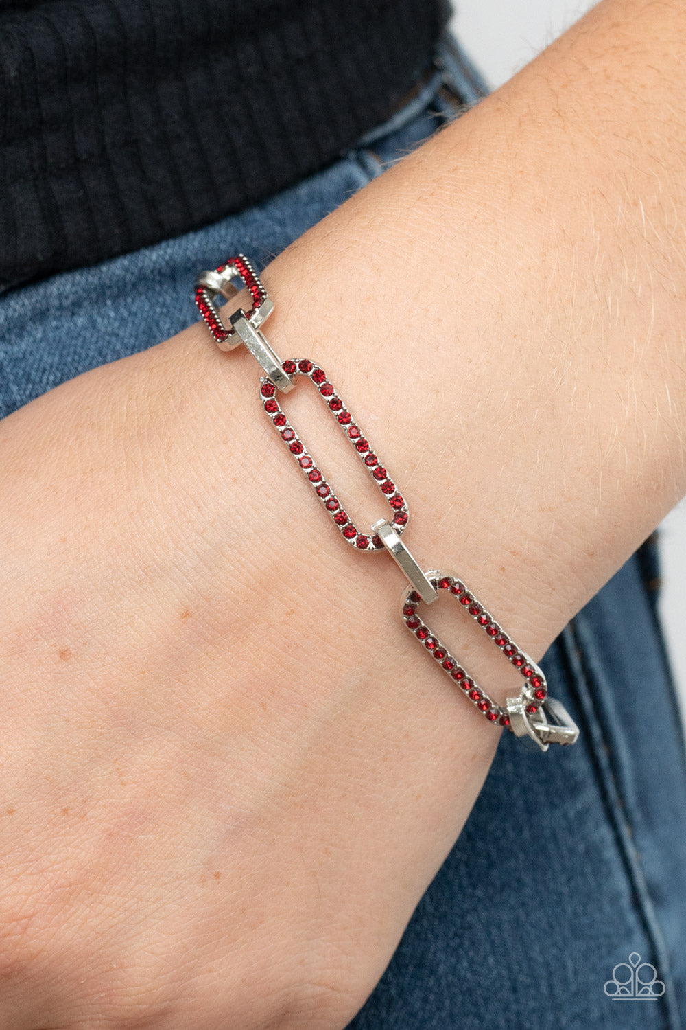 Paparazzi ♥ Still Not OVAL You - Red ♥ Bracelet