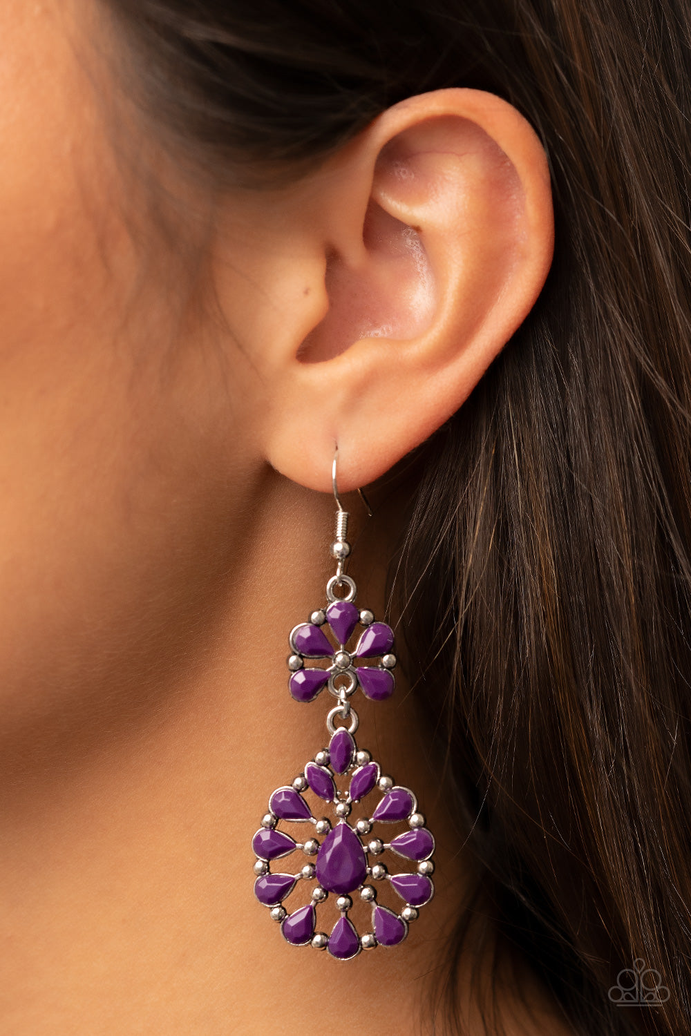 Paparazzi ♥ Posh Palooza - Purple ♥ Earrings