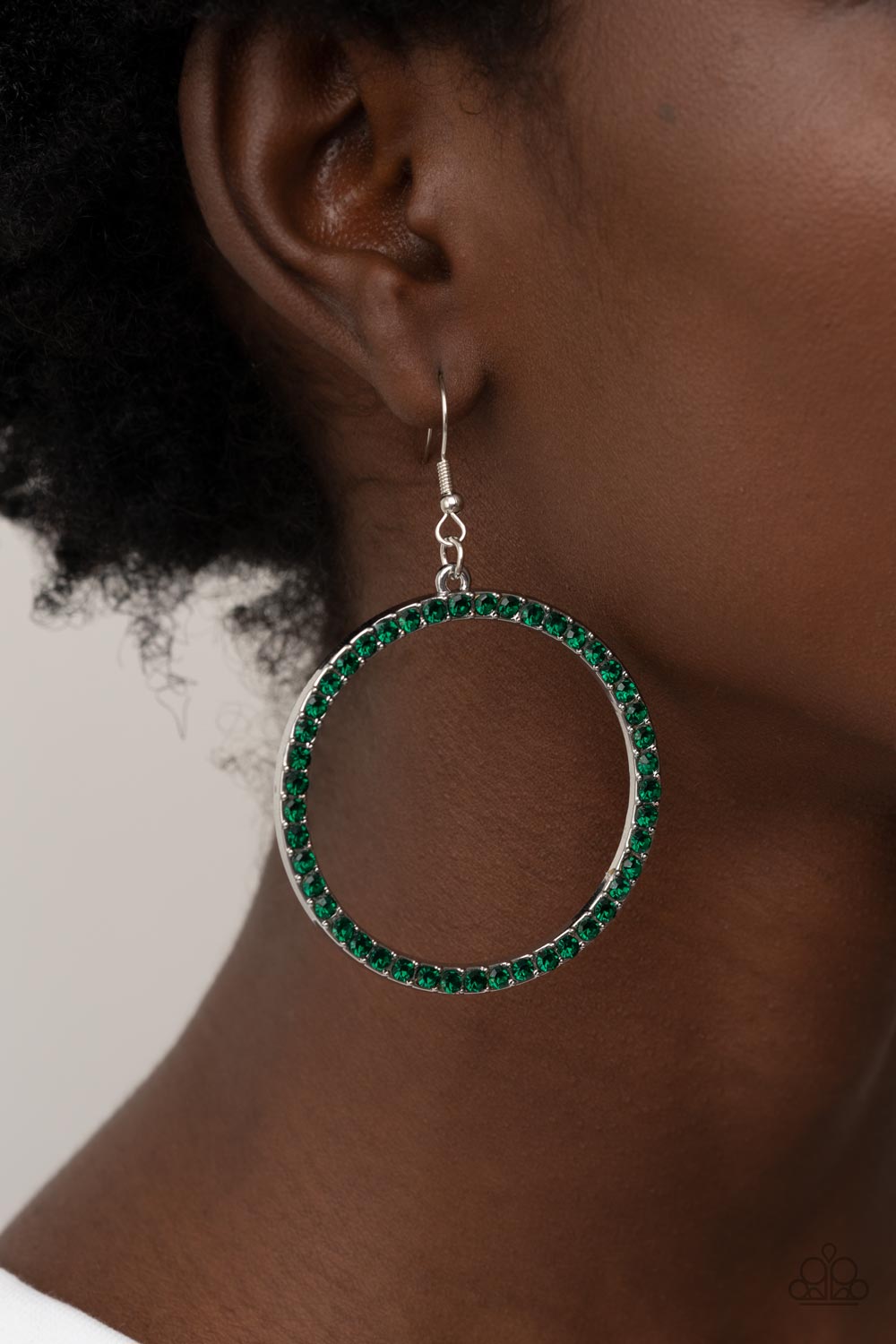 Paparazzi ♥ Head-Turning Halo - Green ♥ Earrings