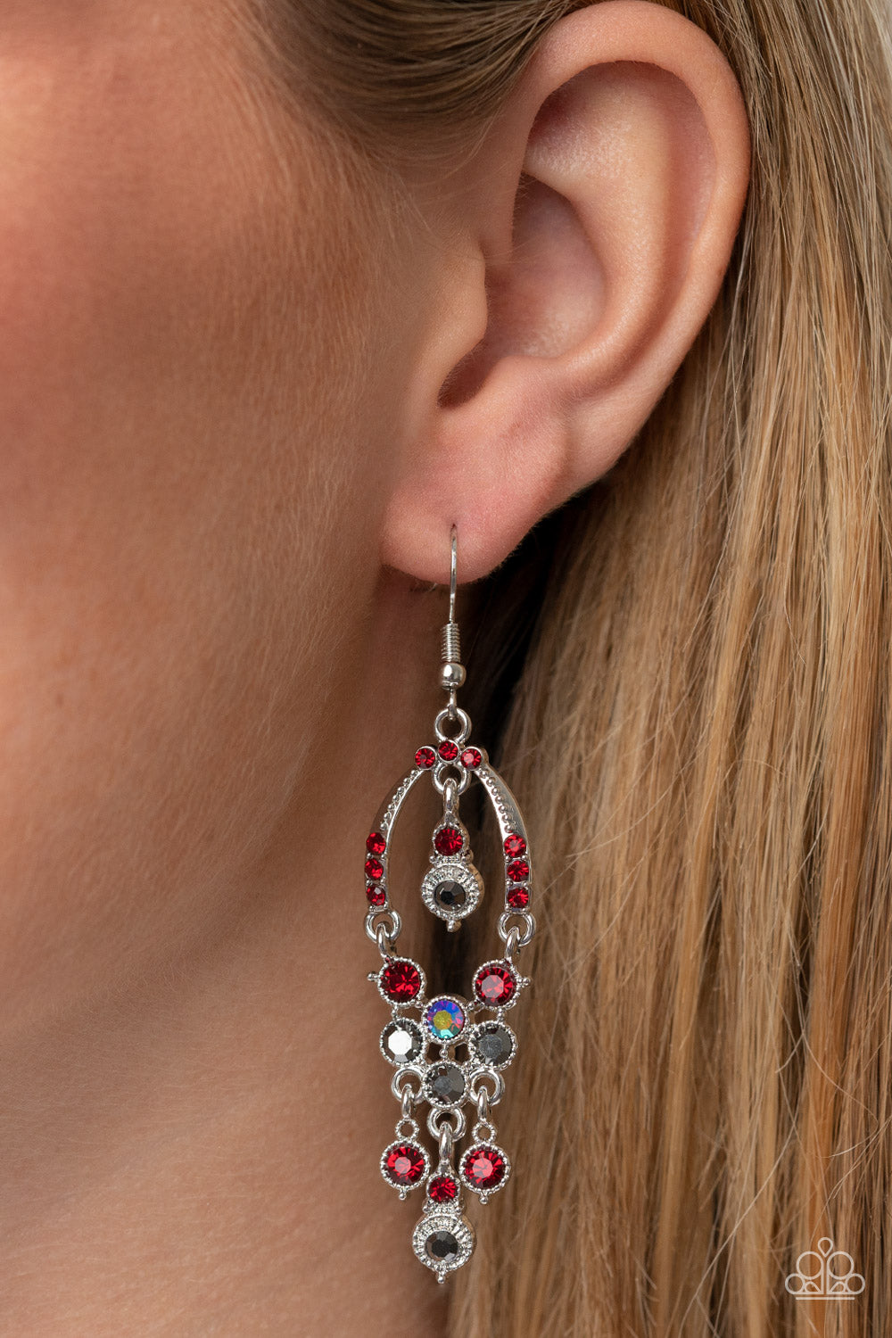 Paparazzi ♥ Sophisticated Starlet - Red ♥ Earrings