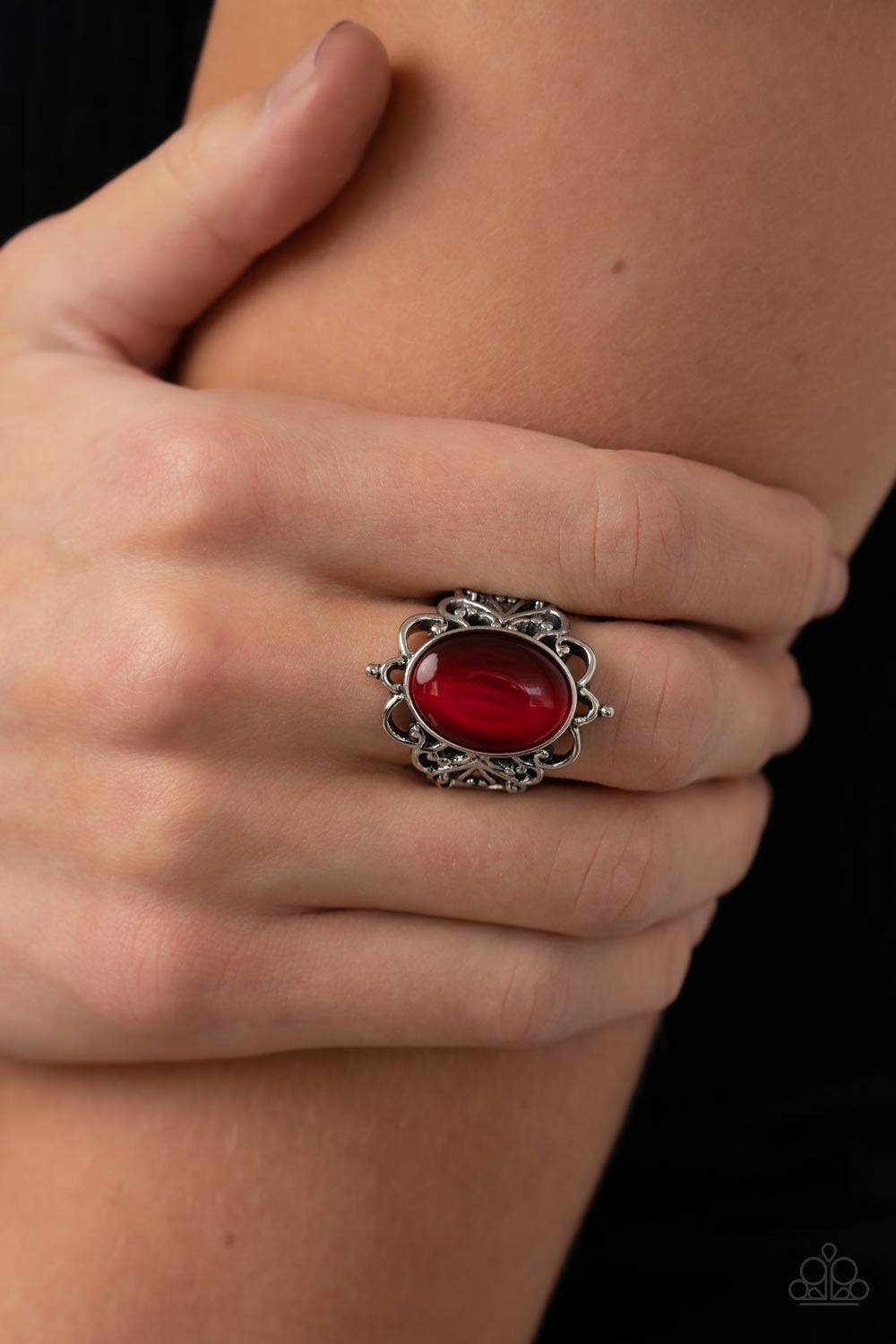 Paparazzi ♥ Radiantly Reminiscent - Red ♥ Ring