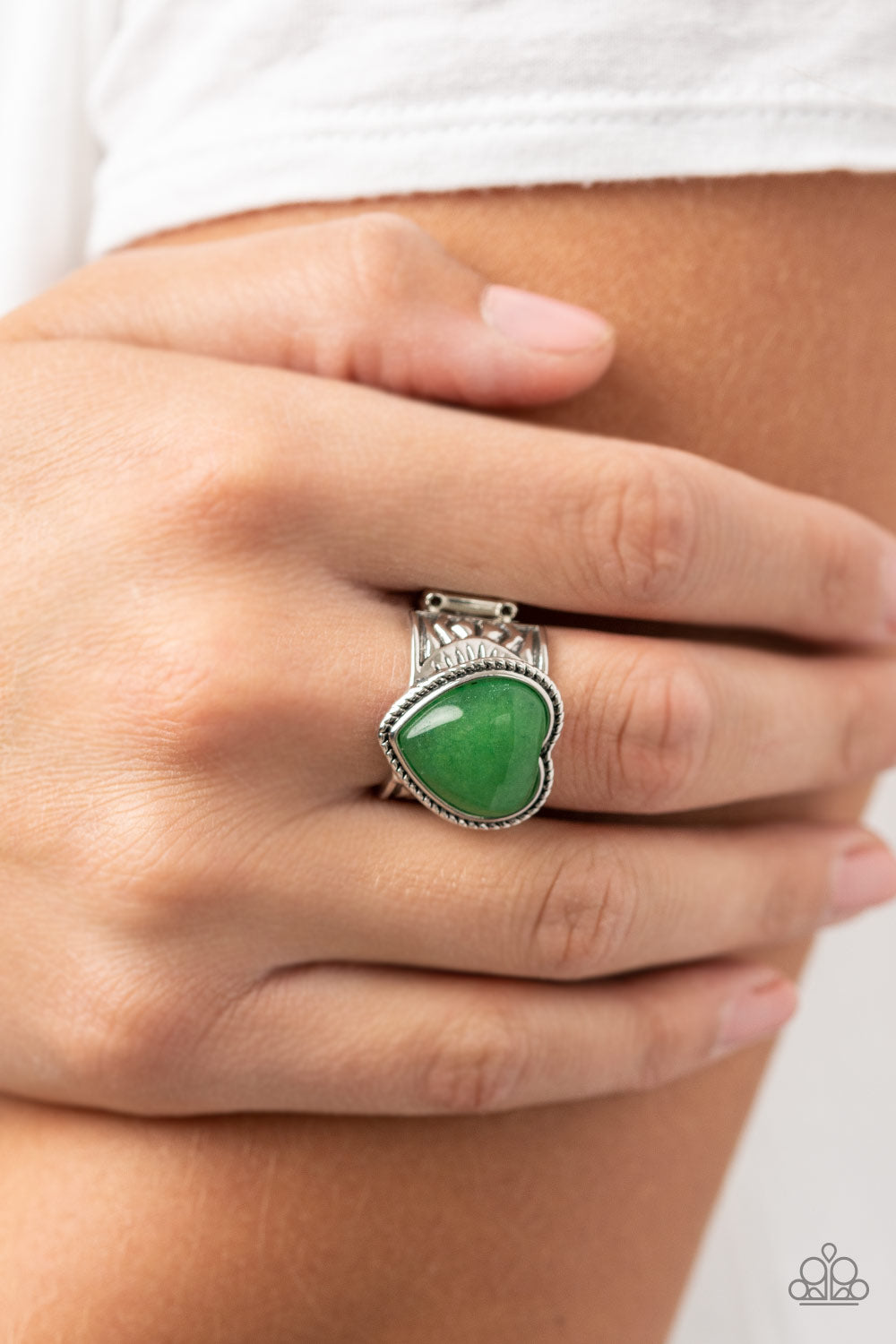 Paparazzi ♥ Stone Age Admirer - Green ♥ Ring