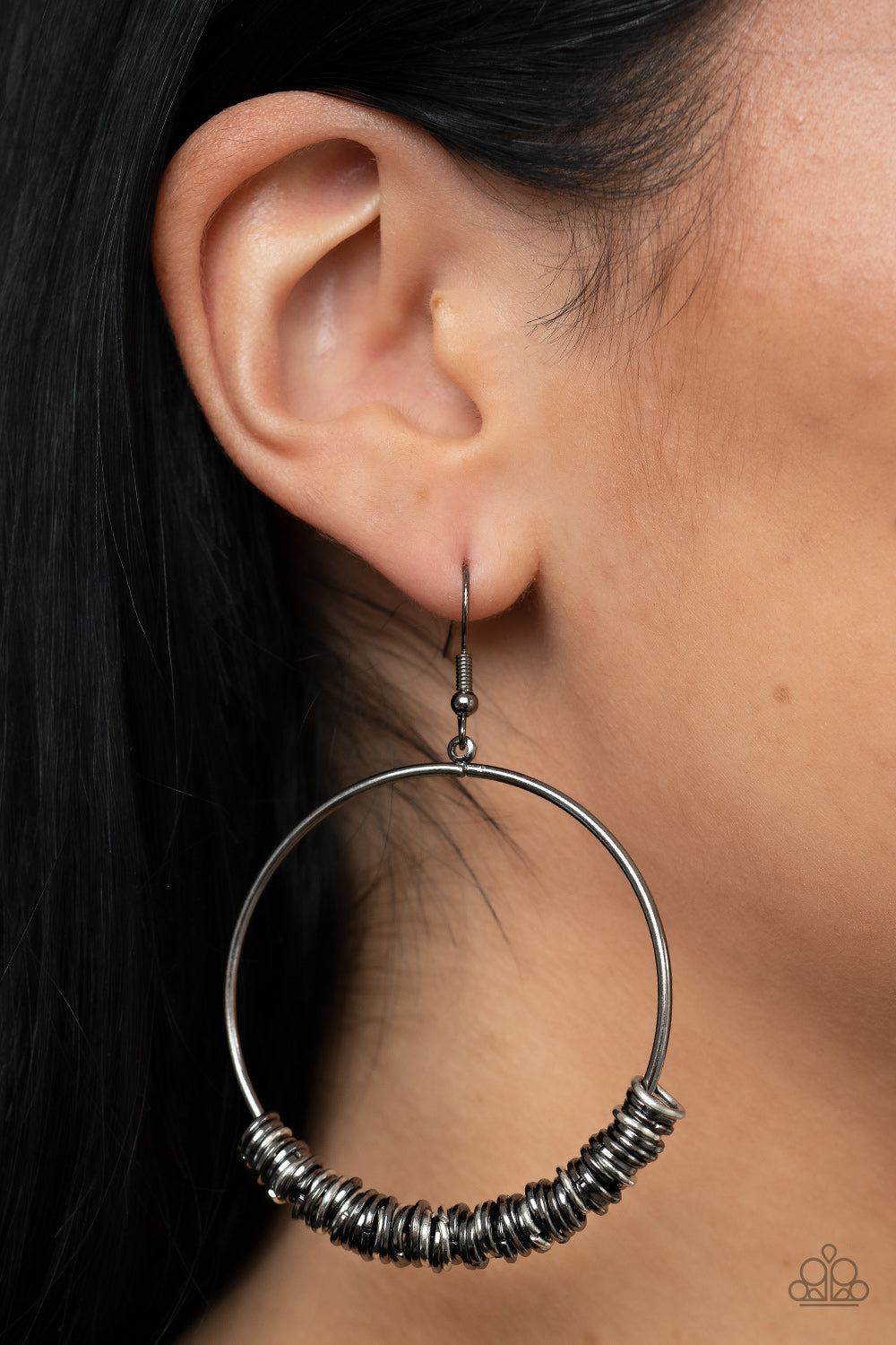 Paparazzi ♥ Retro Ringleader - Multi ♥ Earrings