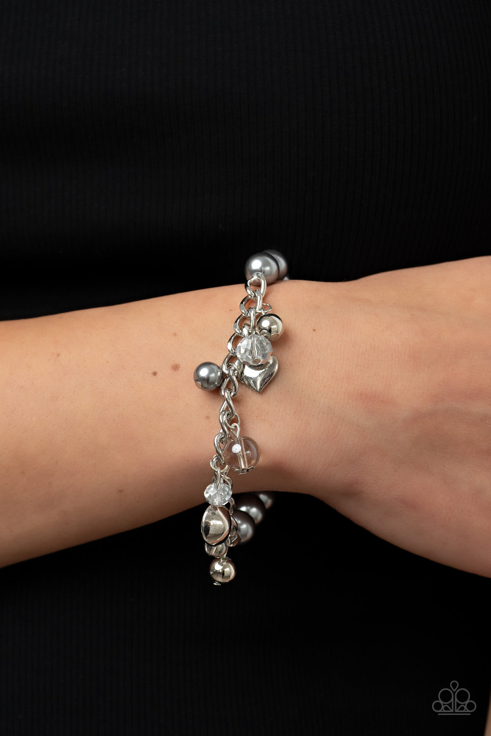 Paparazzi ♥ Adorningly Admirable - Silver ♥ Bracelet
