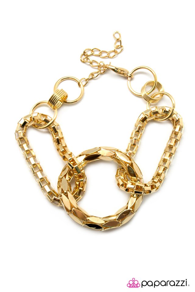 Paparazzi ♥ Shameless - Gold ♥ Bracelet
