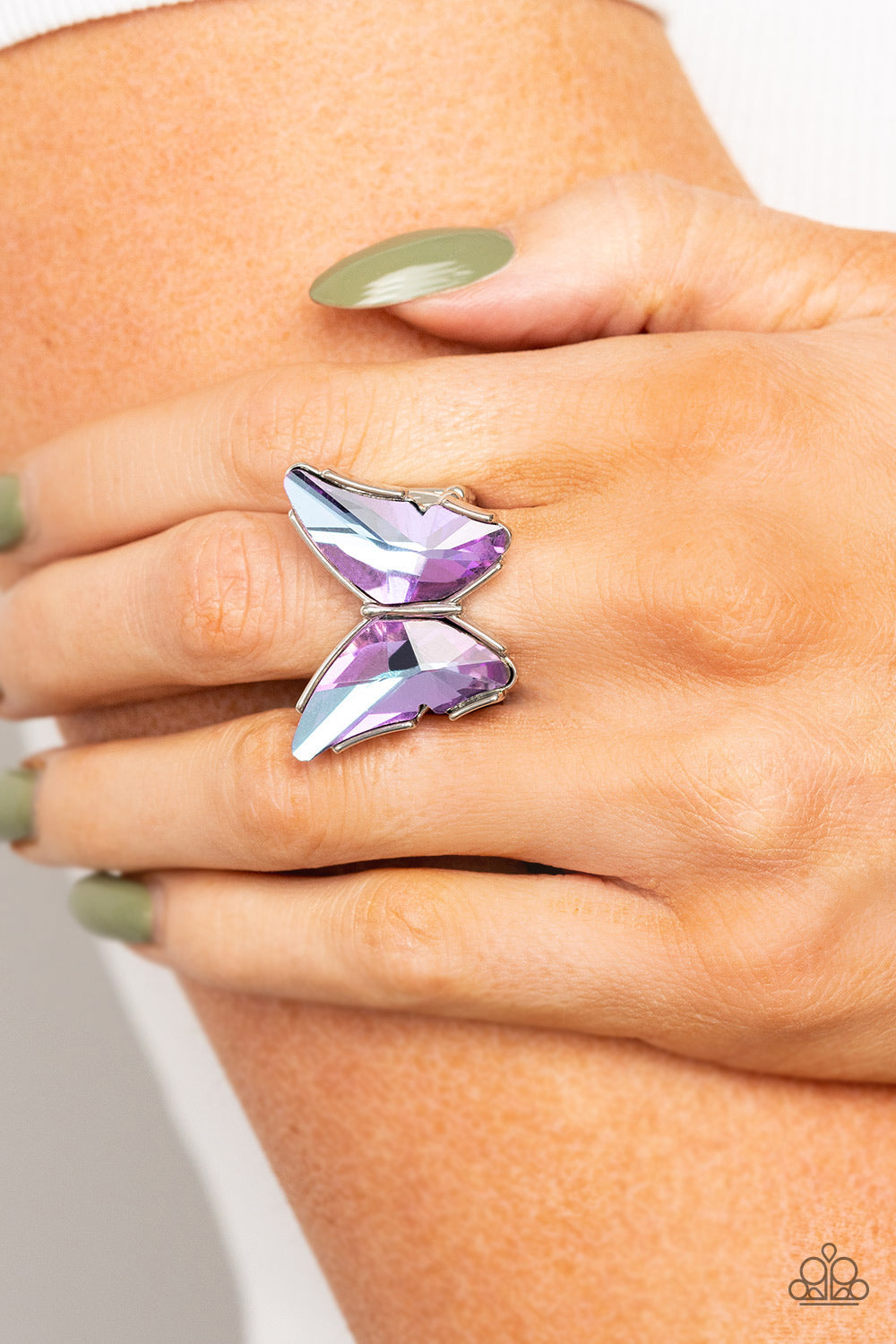 Paparazzi ♥ Fluorescent Flutter - Purple ♥ Ring