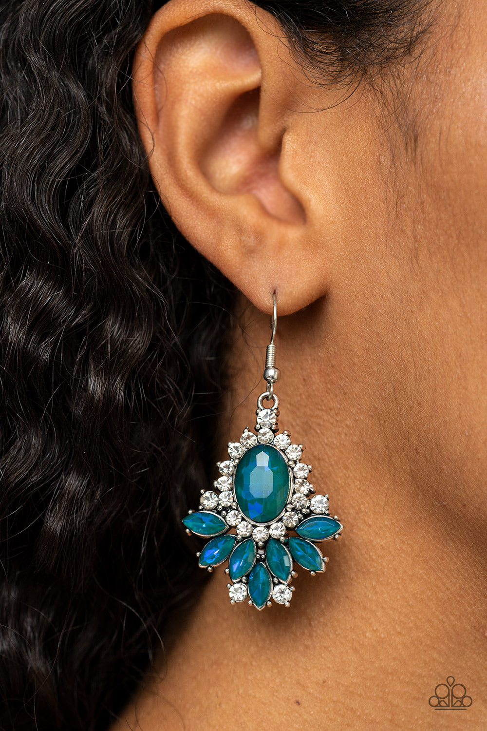 Paparazzi ♥ Magic Spell Sparkle - Green ♥ Earrings