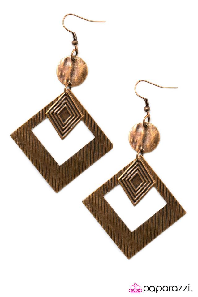 Paparazzi ♥ Making The Cut - Copper ♥ Earrings