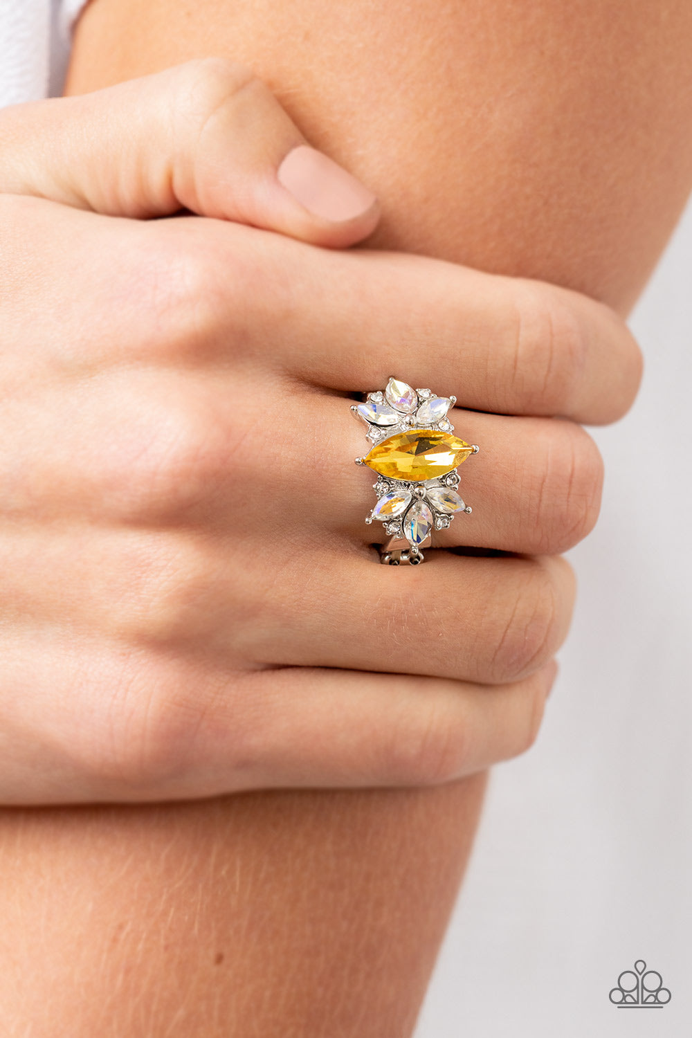 Paparazzi ♥ Luxury Luster - Yellow ♥ Ring