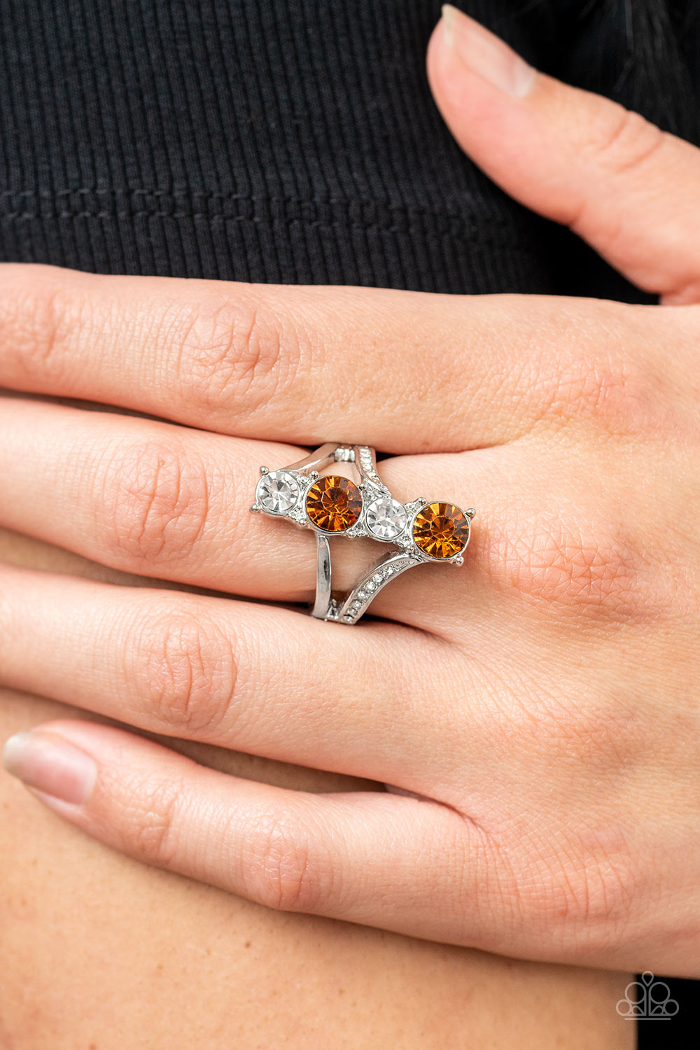 Paparazzi ♥ Duplicating Dazzle - Brown ♥ Ring