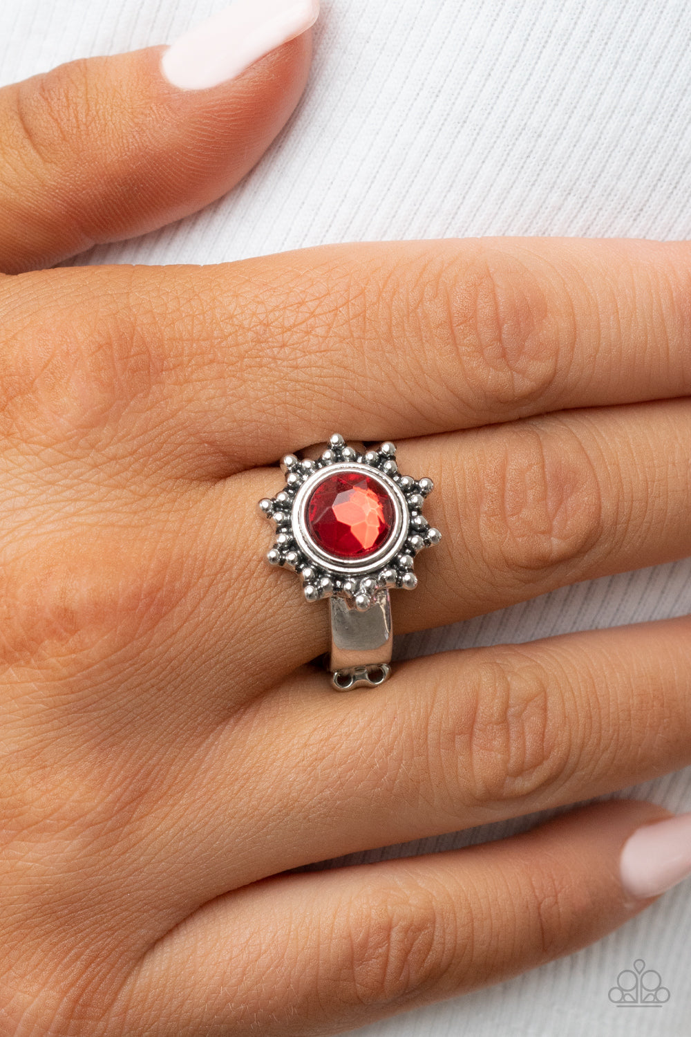 Paparazzi ♥ Expect Sunshine and REIGN - Red ♥ Ring