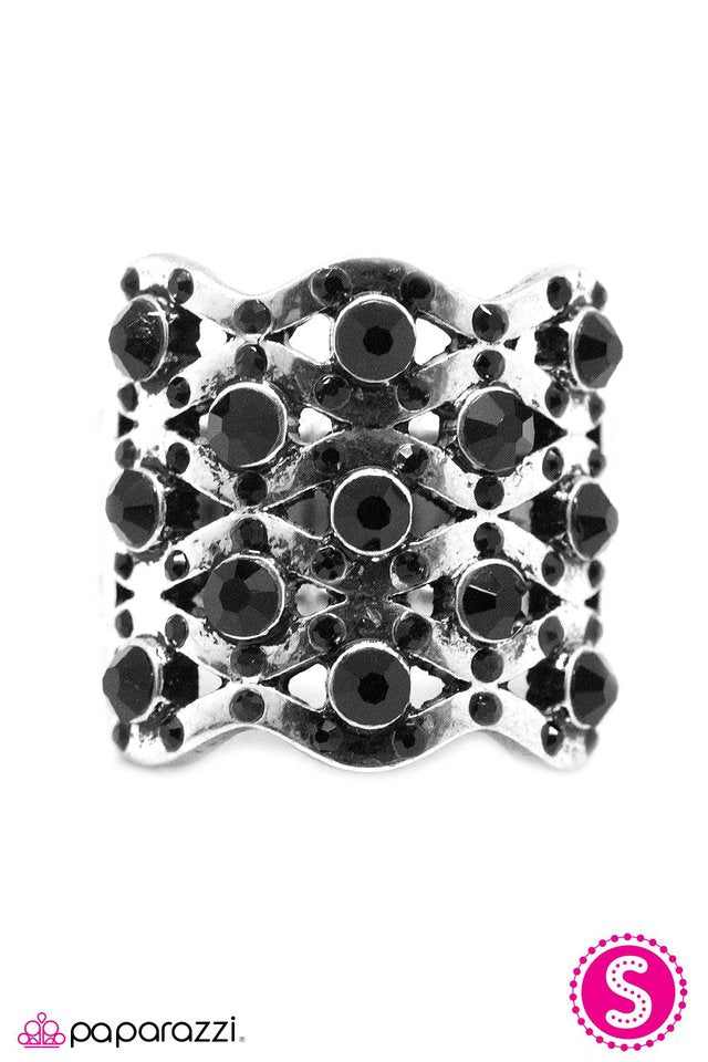 Paparazzi ♥ An Eye For Fashion - Black ♥ Ring