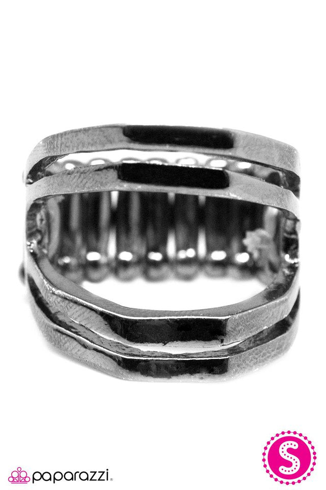 Paparazzi ♥ Talk To The Hand! - Black ♥ Ring