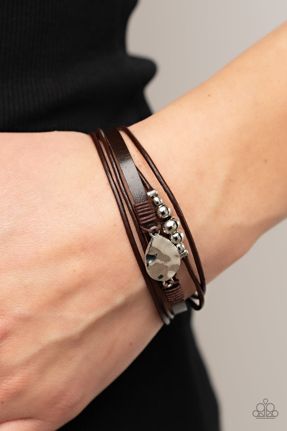 Paparazzi ♥ Tahoe Tourist - Brown ♥ Bracelet