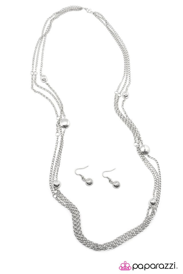 Paparazzi ♥ Life In The Big City - Silver ♥ Necklace