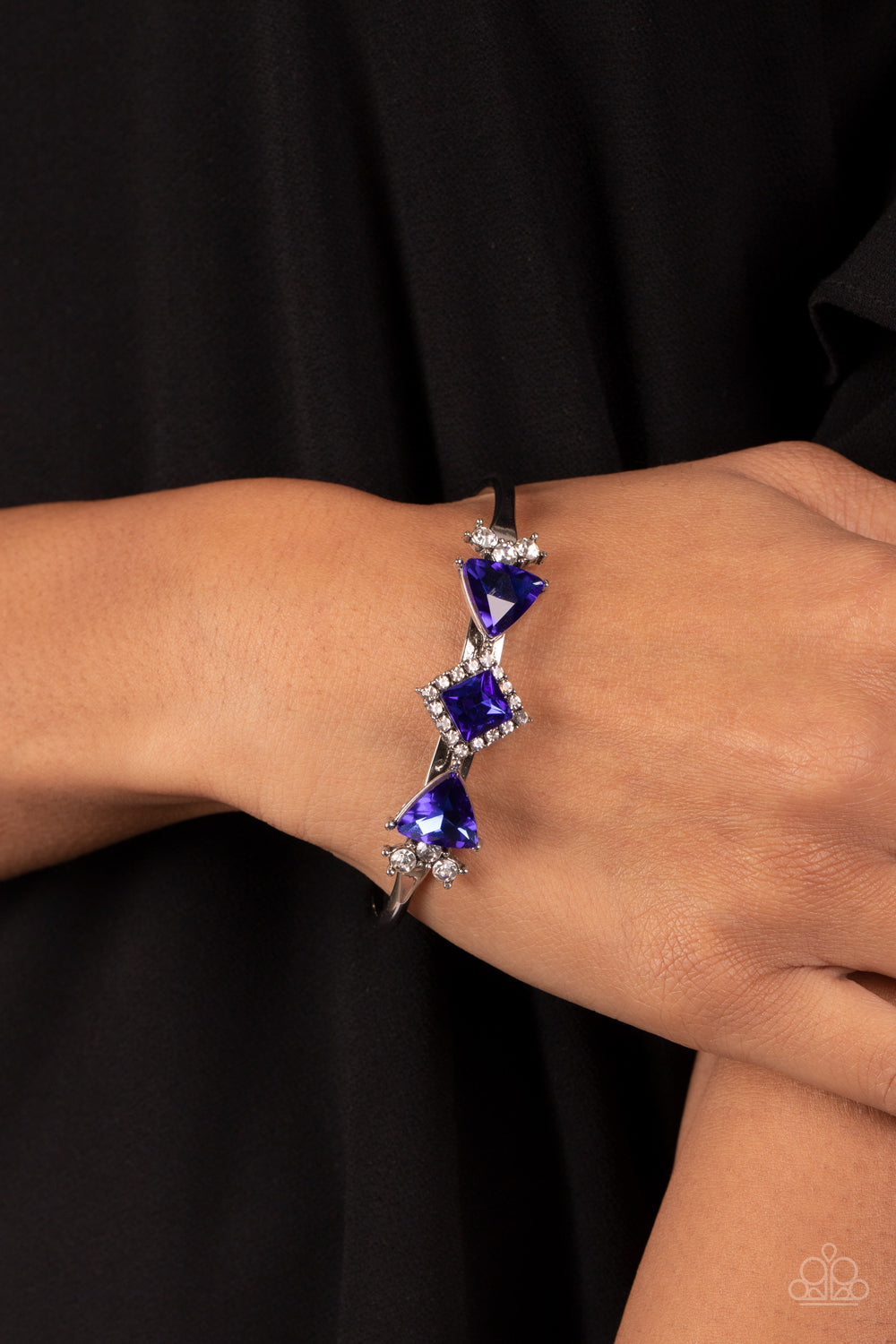 strategic-sparkle-blue-p9st-blxx-024xx