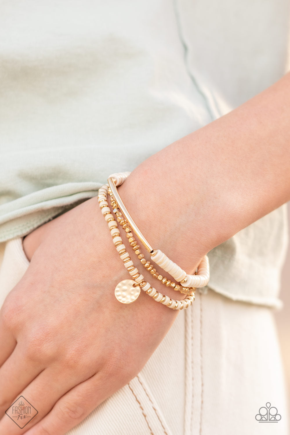 Paparazzi ♥ Terraform Trendsetter - Gold ♥ Bracelet