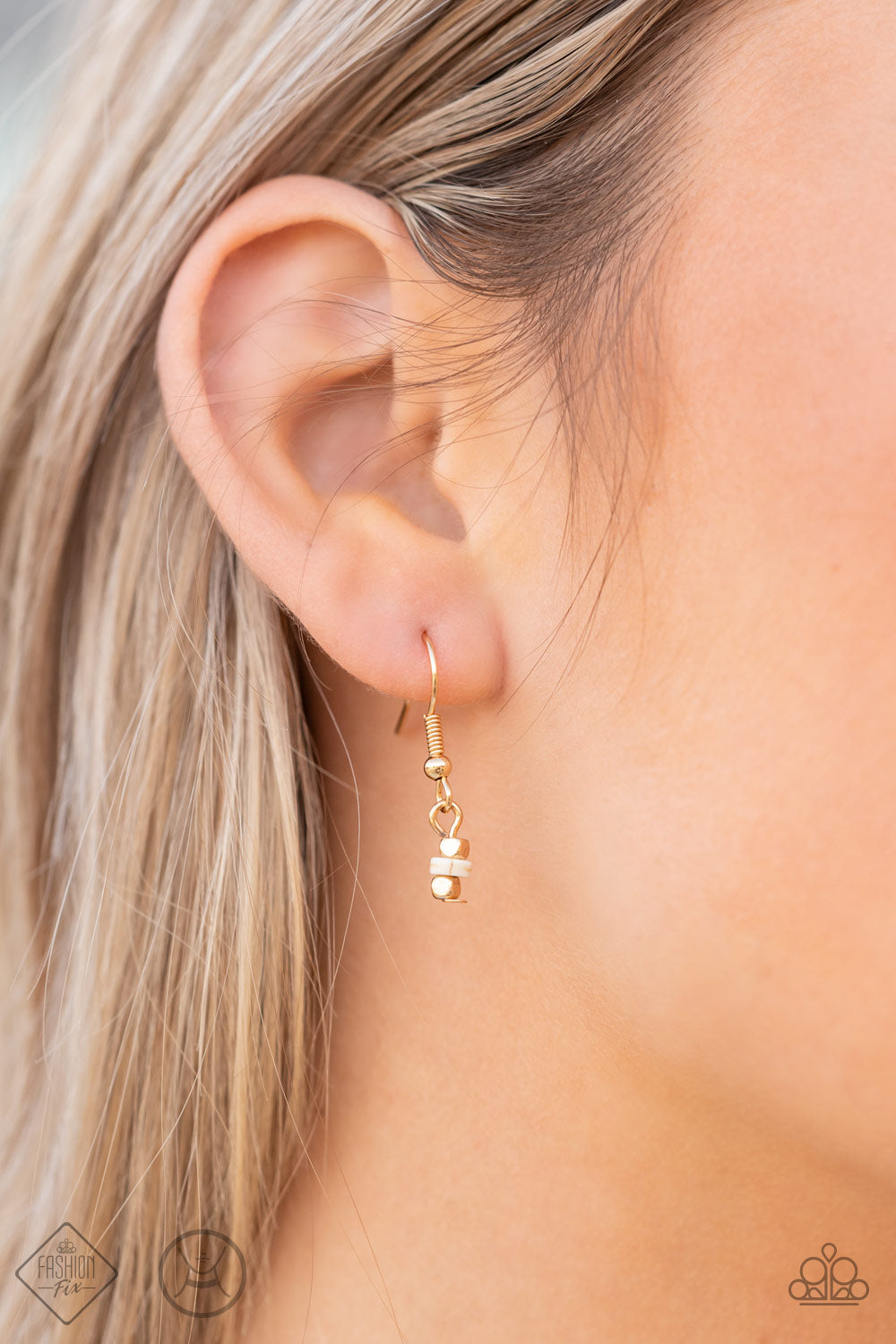 Paparazzi ♥ Retro Rejuvenation - Gold ♥ Necklace