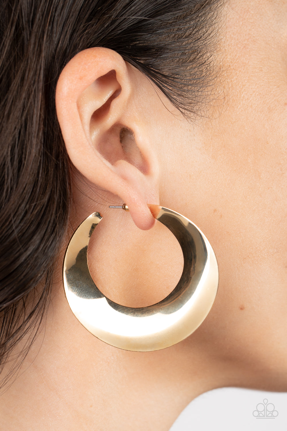 Paparazzi ♥ Power Curves - Gold ♥ Earrings
