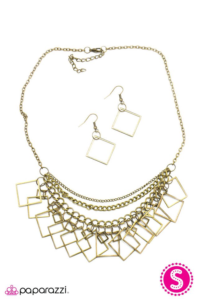 Paparazzi ♥ On The Quad - Brass ♥ Necklace