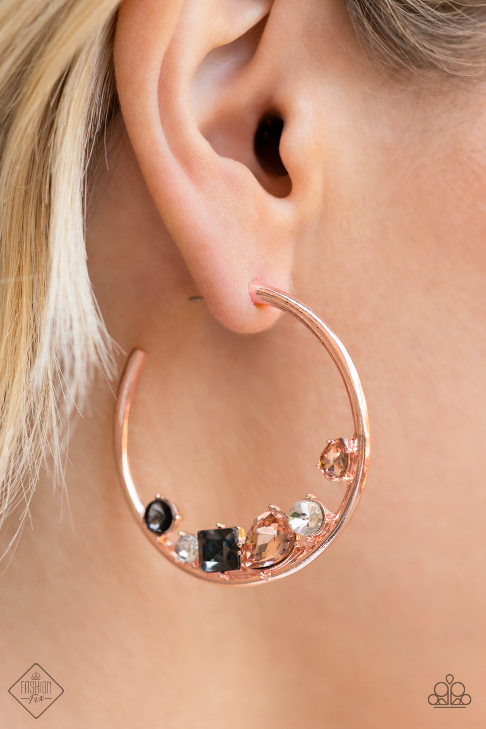 Paparazzi ♥ Attractive Allure - Rose Gold ♥ Earrings