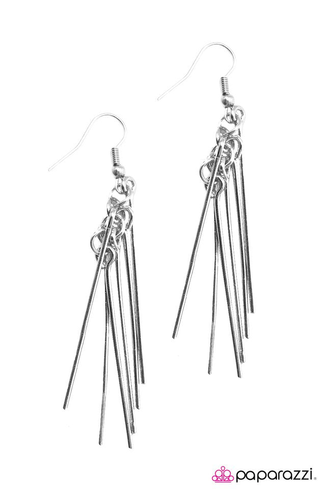 Paparazzi ♥ Looks Can Be Deceiving - Silver ♥ Earrings