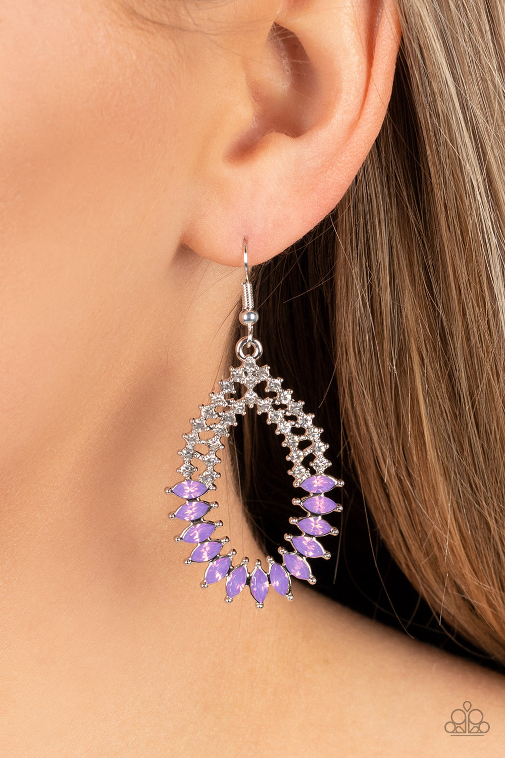 Paparazzi ♥ Lucid Luster - Purple ♥ Earrings
