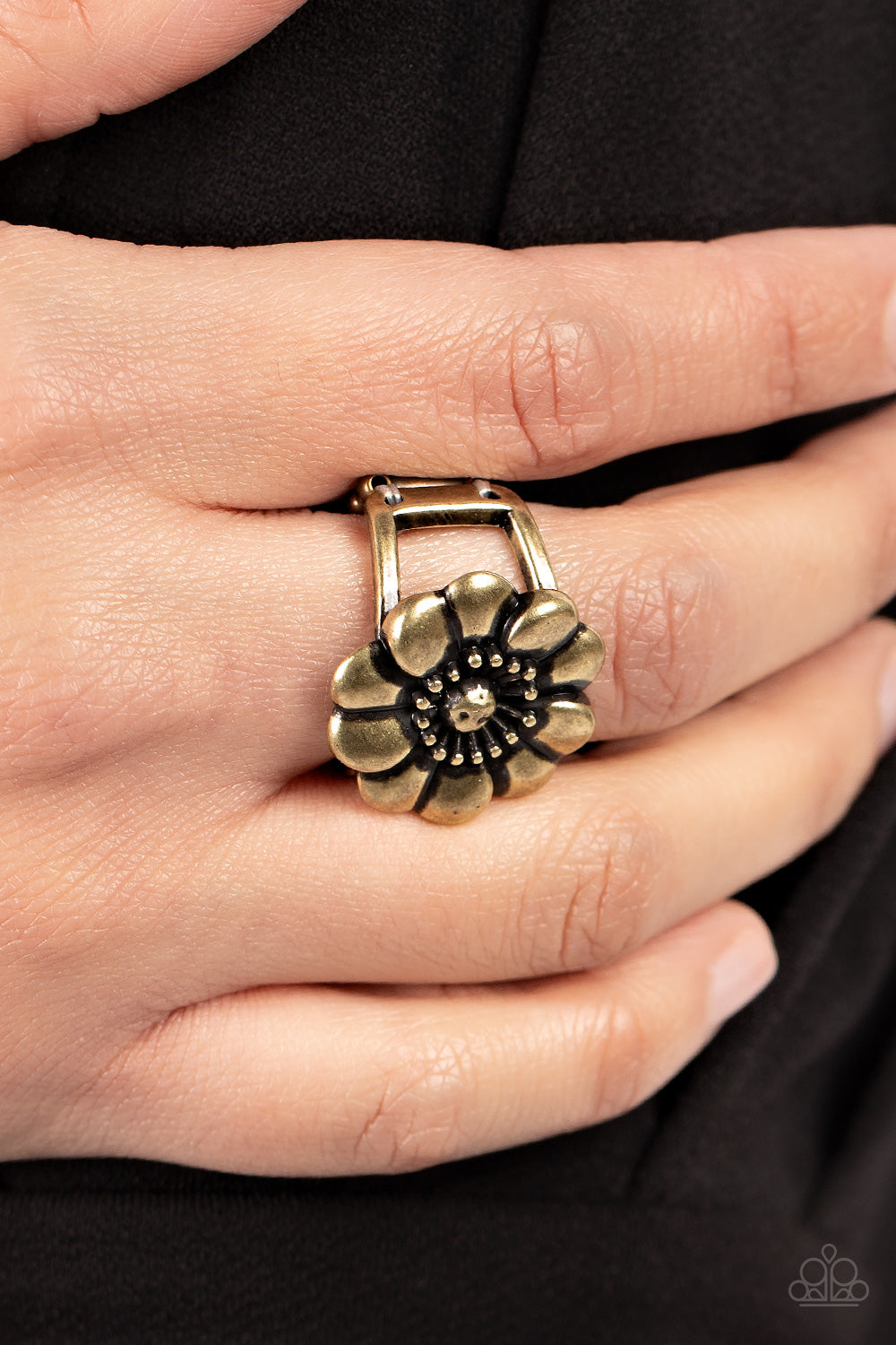 Paparazzi ♥ Floral Farmstead - Brass ♥ Ring