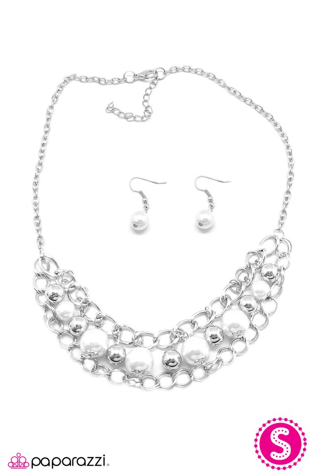 Paparazzi ♥ Parallel Perception - White ♥ Necklace