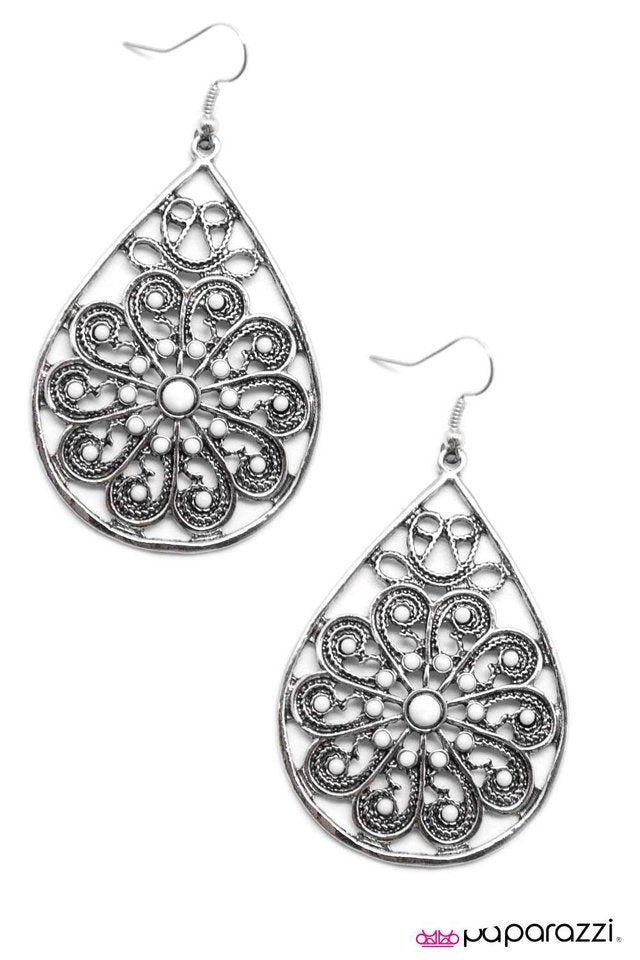 Paparazzi ♥ Twists and Turns - White ♥ Earrings