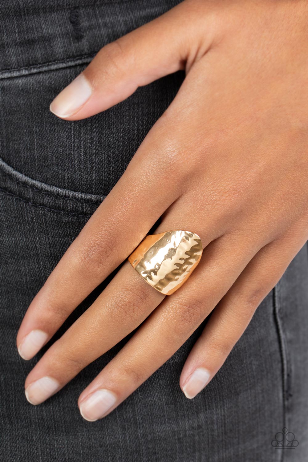 Paparazzi ♥ Basic Instincts - Gold ♥ Ring