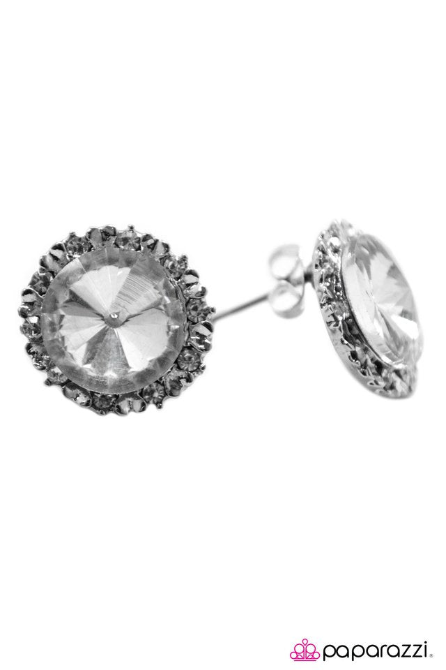 Paparazzi ♥ A Guilty Pleasure - White ♥ Post Earrings