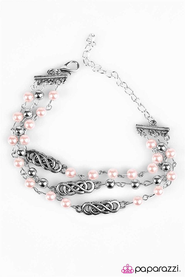 Paparazzi ♥ Ever Everlasting - Pink ♥ Bracelet