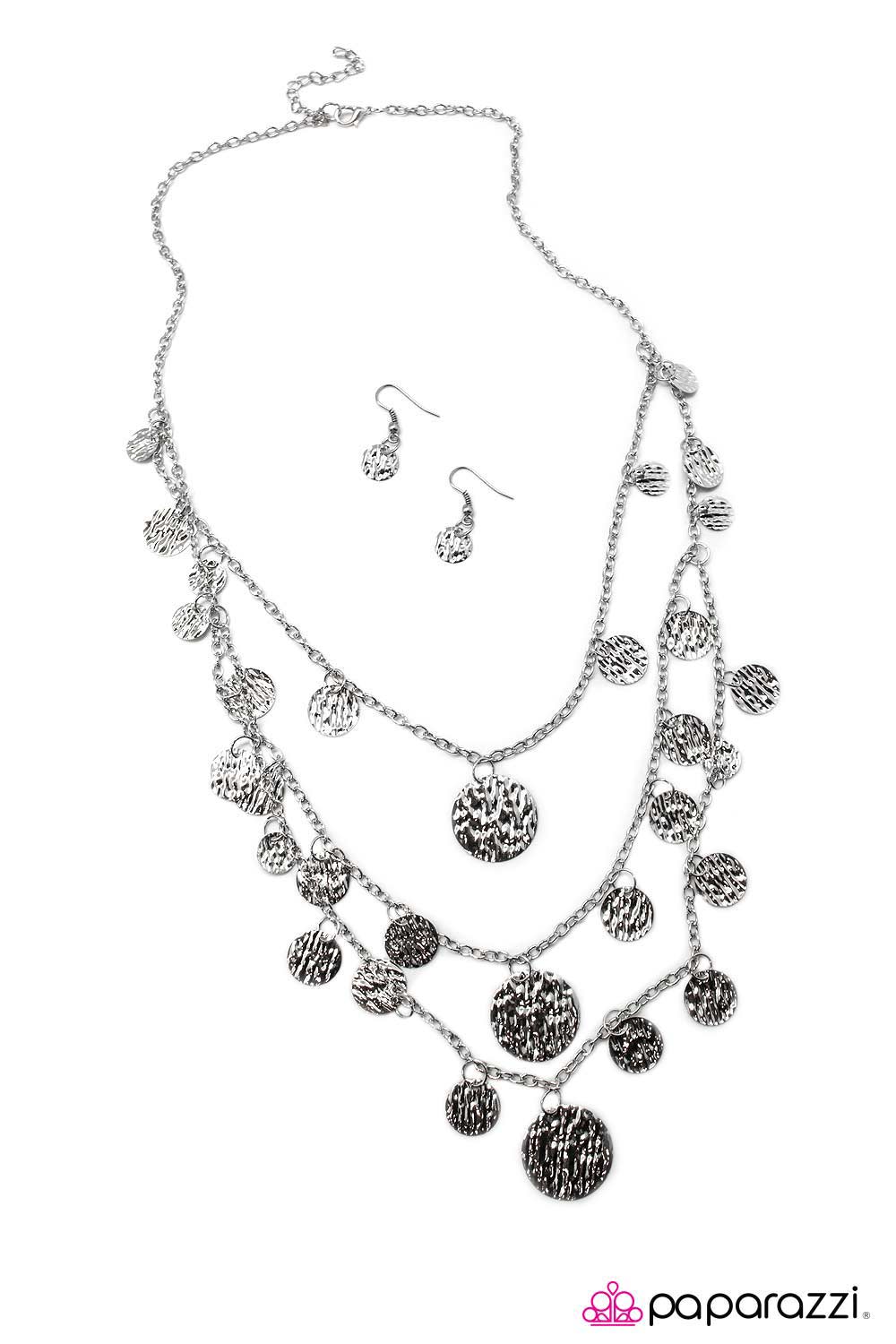 Paparazzi ♥ A Time To Reflect - Silver ♥ Necklace