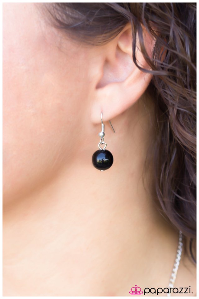 Paparazzi ♥ Another Days Work - Black ♥ Lanyard