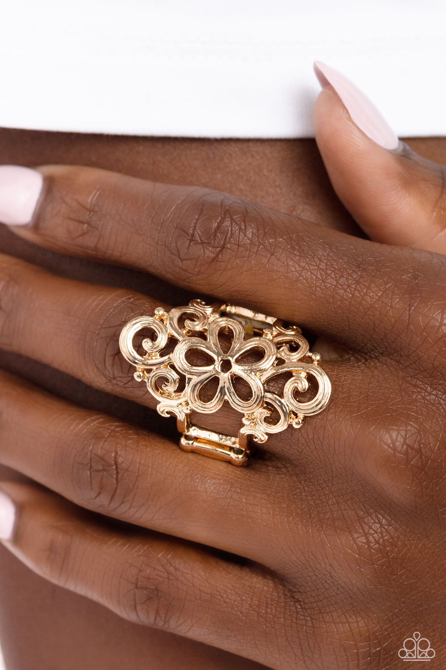 fantastically-floral-gold-p4wh-gdxx-113xx